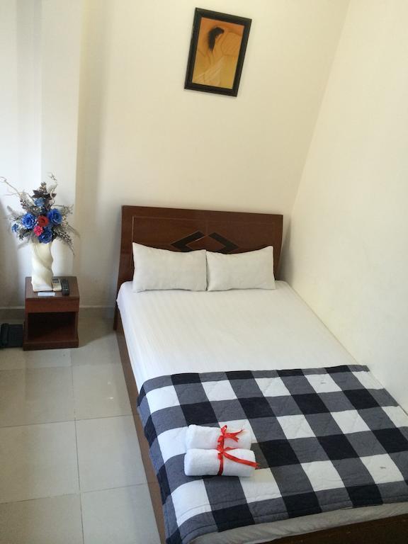 Tan Saigon Hotel *